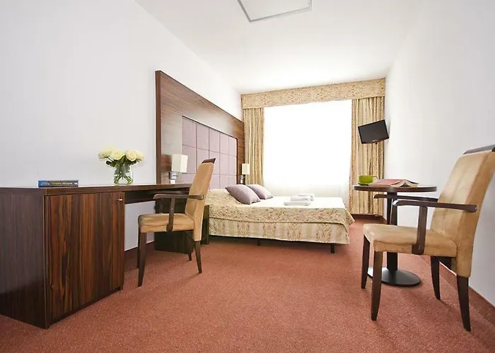 Hotel Centrum Wypoczynku *